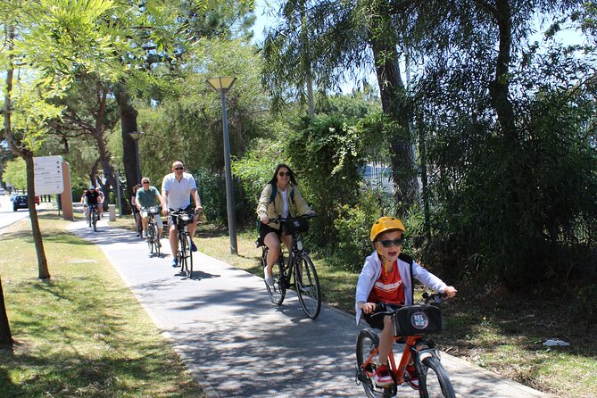 3H Guided Bike Tour in Vilamoura - Mercado da Fruta: Fruit Market Energy and Color