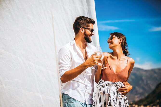 Albufeira: 2h30 Sunset Sailing Experience - "Unwind" - Albufeira Unwind at a glance: the 2h30 sunset catamaran format