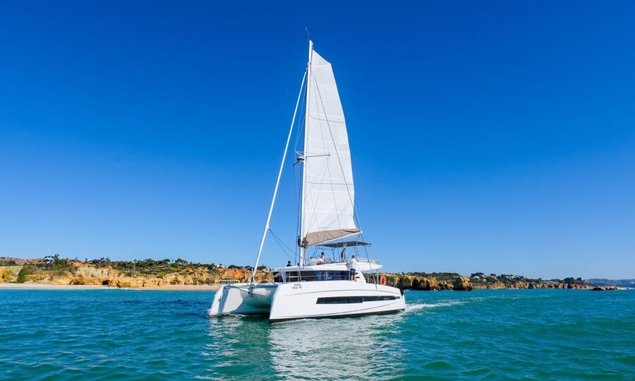 Albufeira: 3-Hour Benagil Caves & Coastline Tour - "Unwind" - Guided by Rocky and Raphael: Stories That Make the Coast Stick