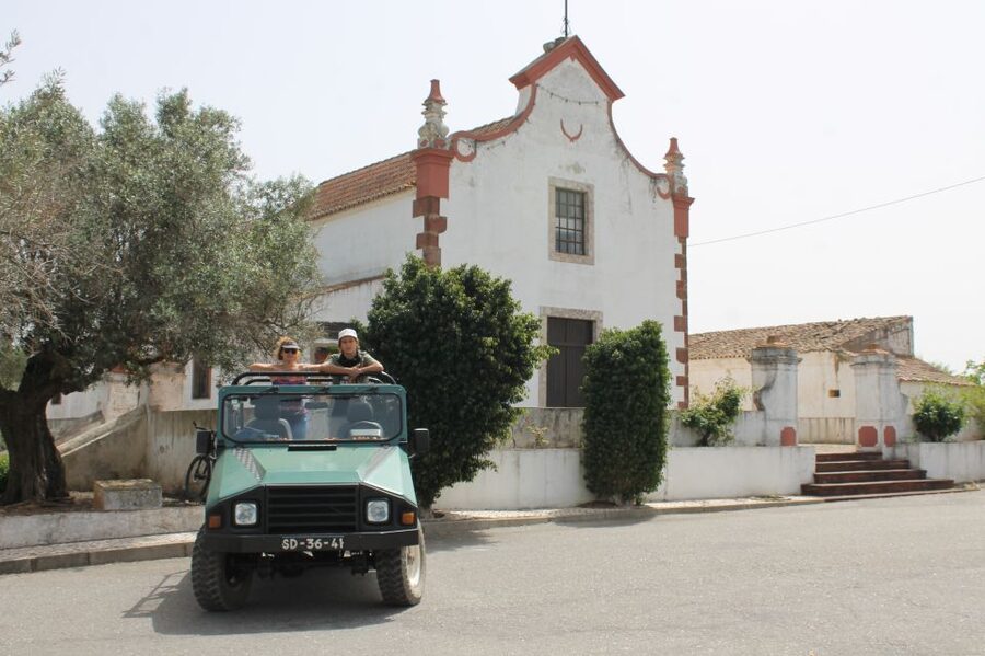Albufeira: Jeep Safari Half-Day Countryside Tour - Paderne’s breaks: shopping, craft, and local spirits
