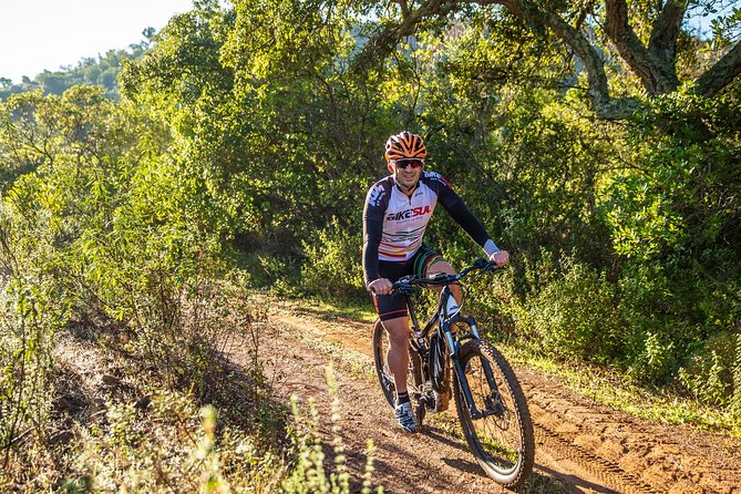 Beach and Cliffs MTB Tour - Rural Finish: How the Last Stretch Changes the Mood