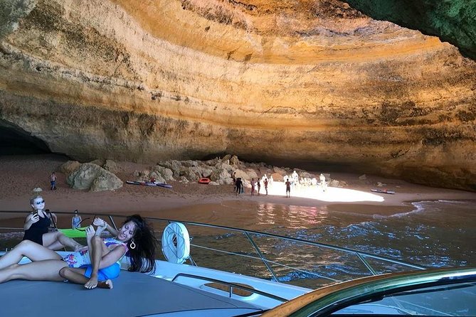 Benagil Cave Tour Sunseeker Portofino 53 5H - Praia da Marinha: where the views do the heavy lifting