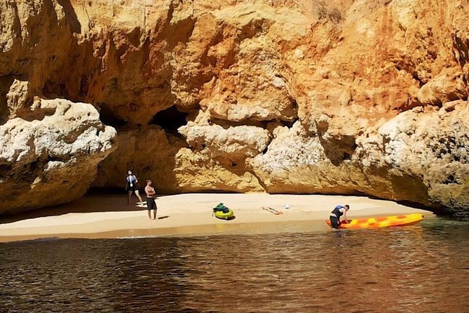 Benagil caves's kayak tour - Stop 3: Praia da Marinha finish and turning it into a beach day