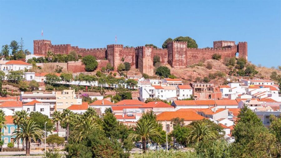 Benagil & Silves Castle Seightseing Tour from Albufeira - Praia da Marinha: a guided stop at one of the Algarve’s most photographed beaches