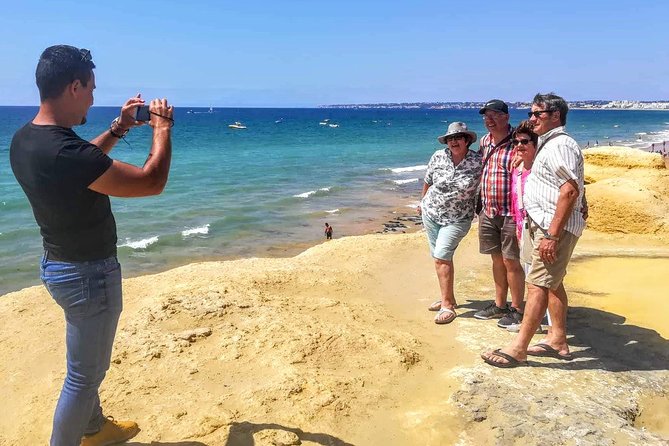 Discover Albufeira in a Tuk Tuk - Guides like Jorge and Antonio: the real value is the local angle