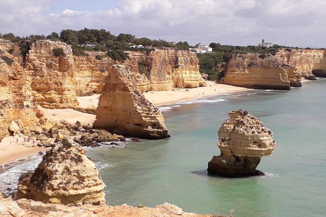 Discover The Algarve Region and The Local Gastronomy - Carvoeiro: a short coast break with big visual payoff