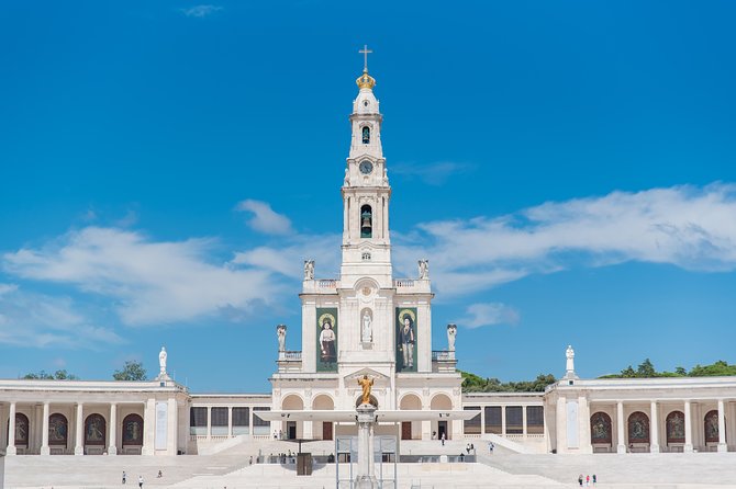 Fatima Day Tour from Algarve - Basilica de Nossa Senhora do Rosário de Fátima: Your Main Anchor Stop