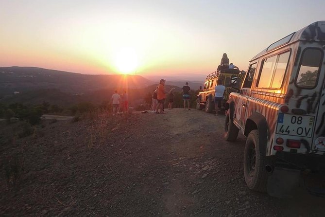 Sunset Safari - Guides matter: seeing the personality behind Carla, Jorge, José, and Chad