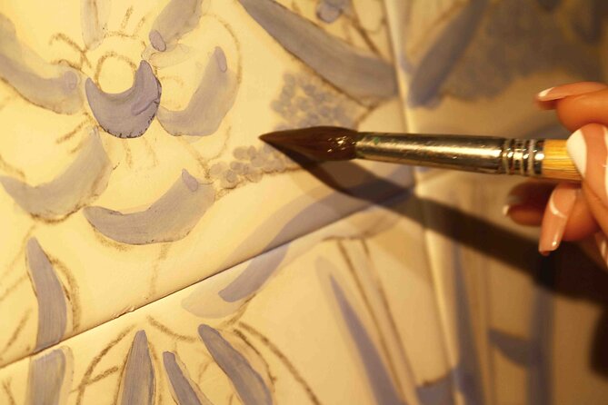 Tile painting workshop in the Algarve - The 3:00 pm Flow: From Demo to Your Own Tiles