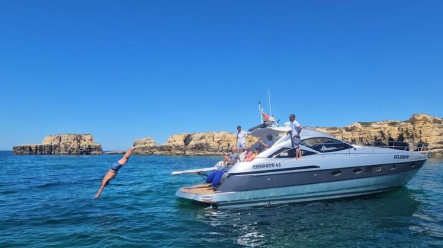 Xclusive Luxury Yacht Albufeira - Caves and coastal formations: when the water decides