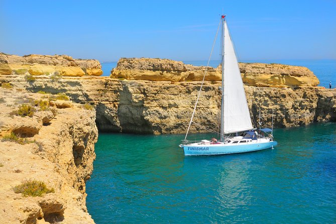Yatch FINISMAR: 3hours Sailing to Benagil - Crew and onboard vibe on FINISMAR