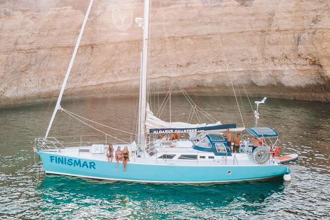 Yatch FINISMAR: 3hours Sailing to Benagil - What you do on the water: coast views, champagne, and a swim